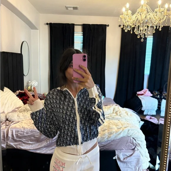 Vintage Dior monkgram cardigan and pouch set - Picture 10 of 10